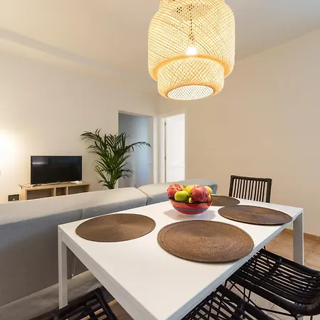 City, Sun And Living Apartamento